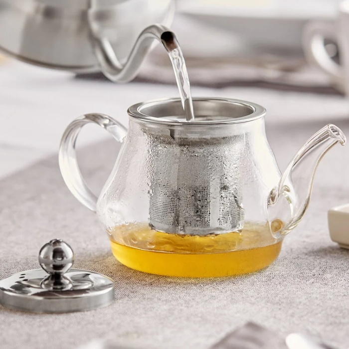 Acopa Azalea 12 oz. Glass Teapot with Stainless Steel Infuser