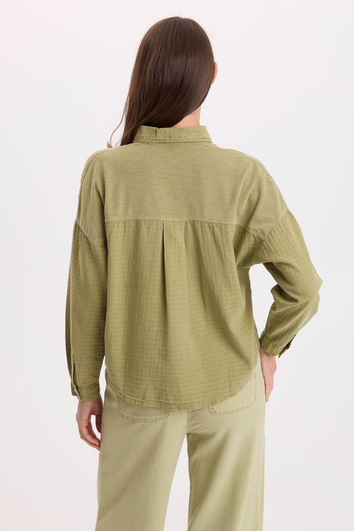 Wearables Becknir Basket Weave Button-Up