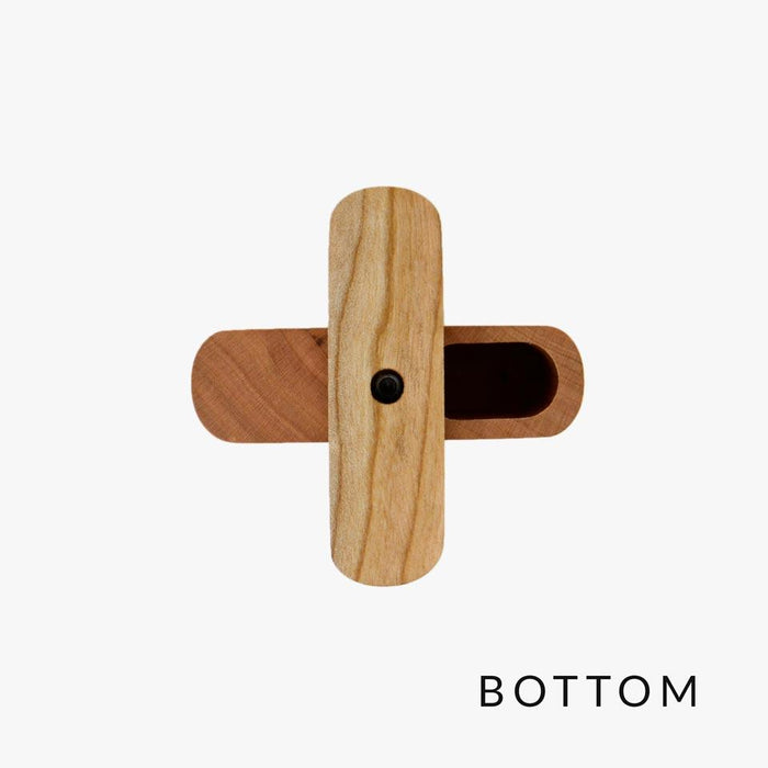 bottom of cherry dugout for silverstick pipe with filter (1352563523676)
