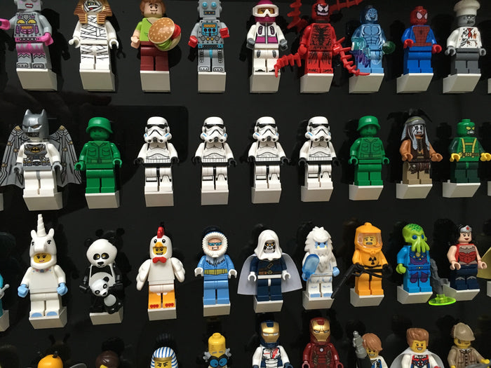 112 Lego Minifigures collector edition white frame display - Lego Minifigures Frame Display - 6