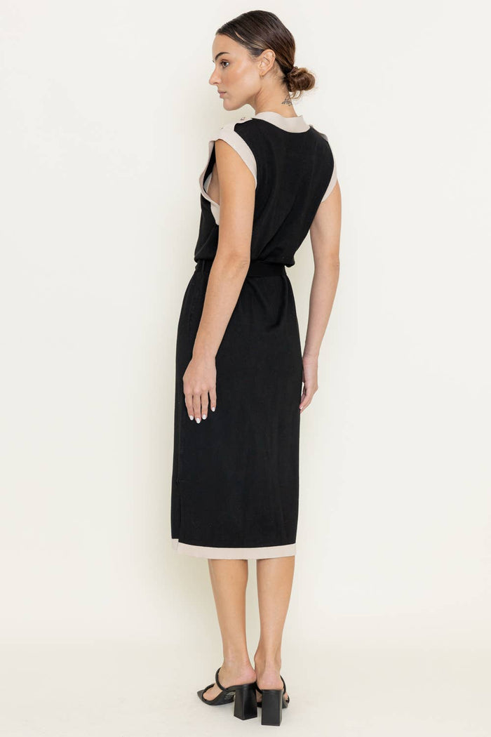 CONTRAST TRIM BUTTON-DOWN S/L SWEATER DRESS-DI8196FO: Black / Contemporary