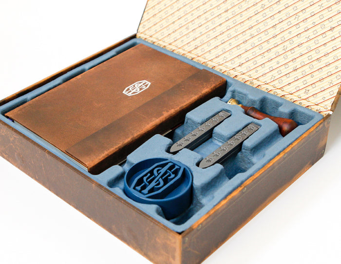 Fantastic Beasts and Where to Find Them: Newt Scamander Deluxe Stationery Set