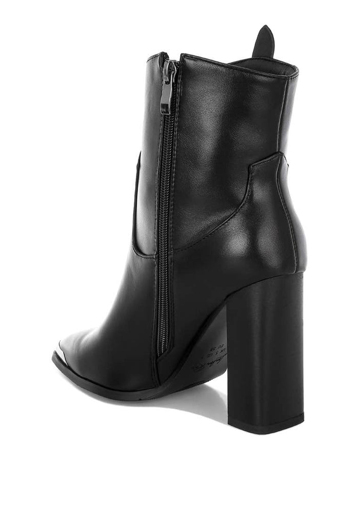 Hatter Pointed Toe Faux Leather Boots: Black