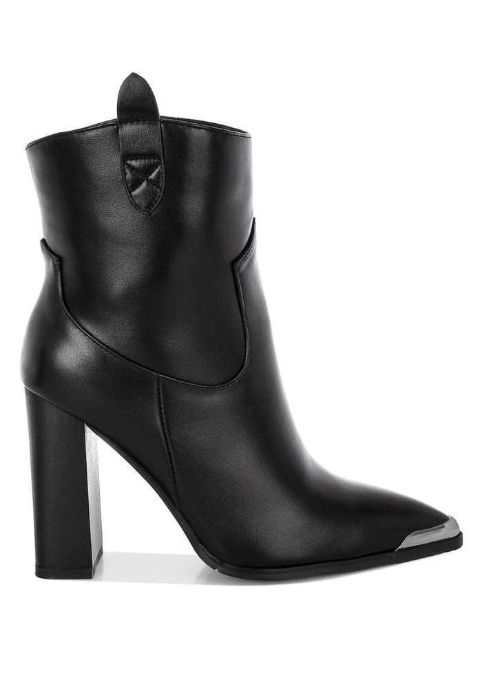 Hatter Pointed Toe Faux Leather Boots: Black