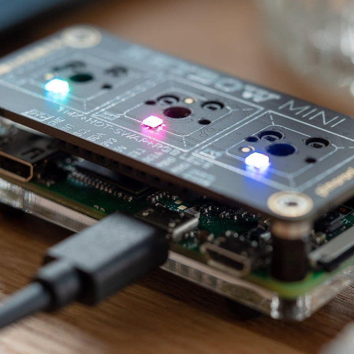 Keybow Kit (3-key) – Clicky keys by Pimoroni - The Pi Hut