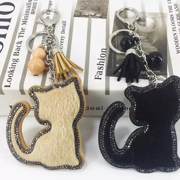 ✨ KeyChain / Bag Charm: Cat ~ Fuzzy/Sparkley ~ Beige