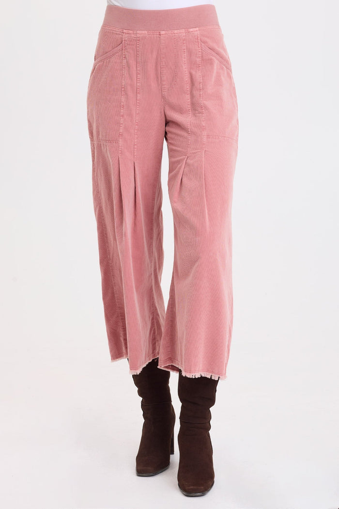 Wearables Liene Corduroy Pleated Crop