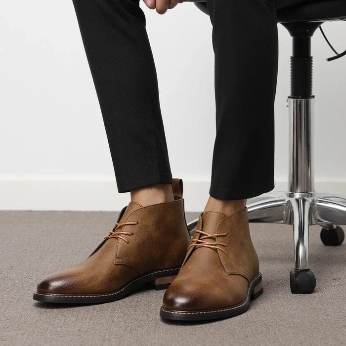 Lior Men’s Retro Leather Desert Boots