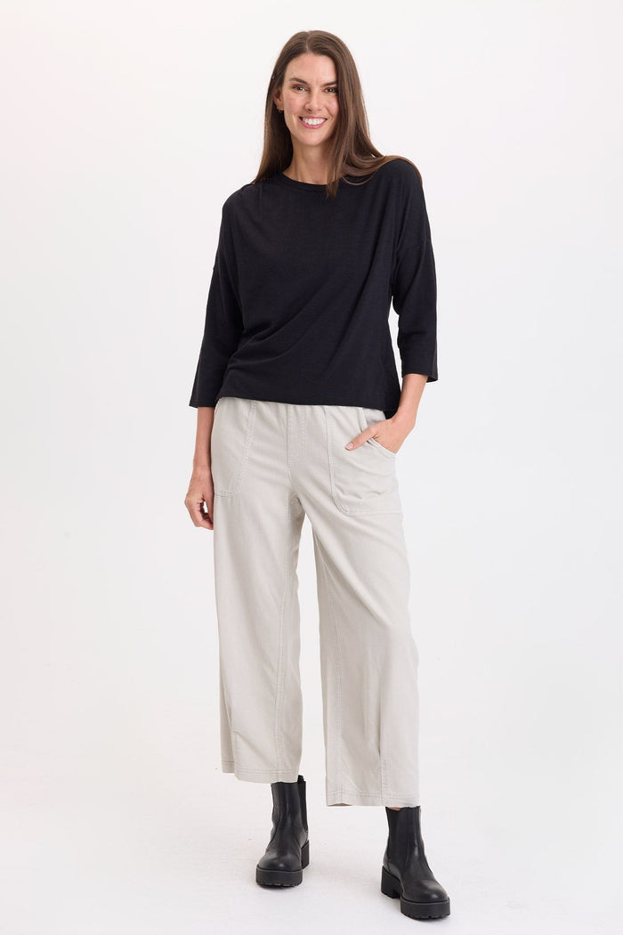 Wearables Olivero Pleated Shoulder Top
