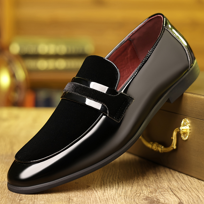 Close-up of the patent leather upper and contrast panel