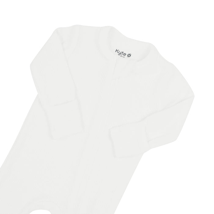 Zipper garage on Kyte Baby Ribbed Zippered Footie in  Cloud