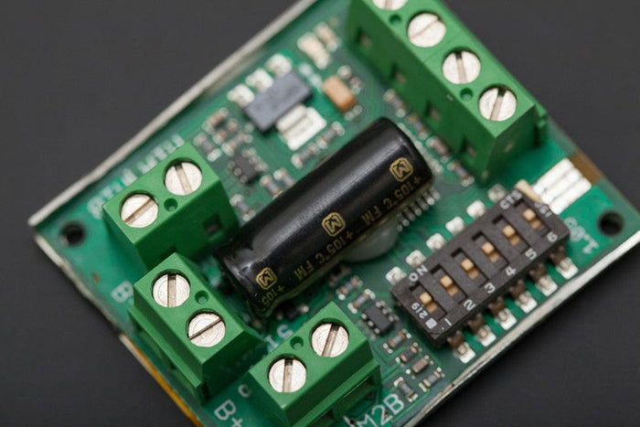 Sabertooth Dual 5A DC Motor Driver [Discontinued] by DimensionEngineering - The Pi Hut