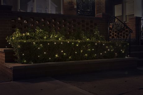 SHARPER IMAGE Solar Powered LED Outdoor Copper String Lights - SISL189