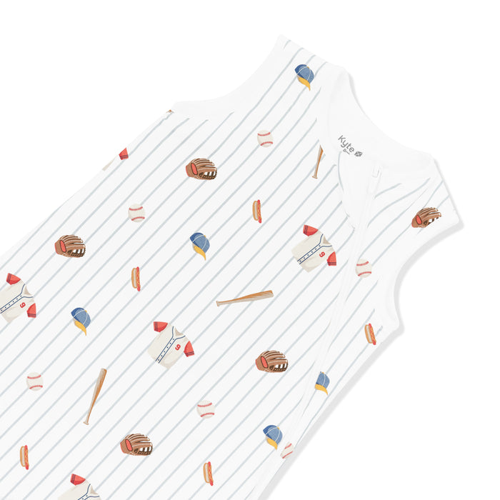 Close up of the zipper garage and top zipper on the Sleep Bag in Home Run 1.0