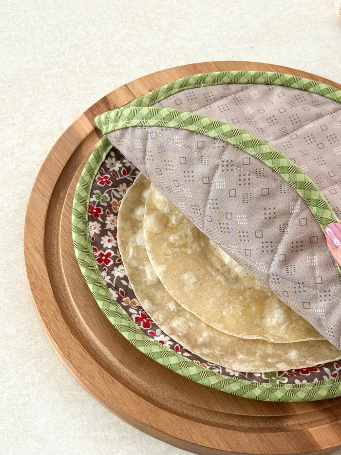 Tortilla Warmer (Downloadable Sewing Pattern)