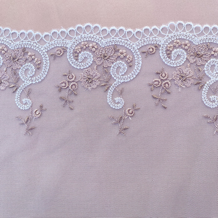 Tulle Lace 132- 7 3/8" Rosebud